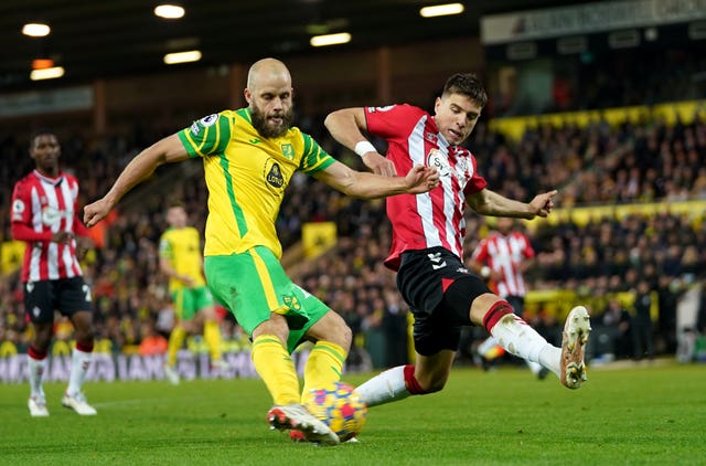 Dean Smith makes winning start as Norwich see off Southampton at Carrow Road