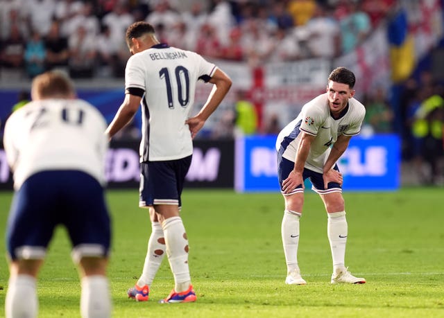 England players look dejected after the 1-1 draw with Denmark