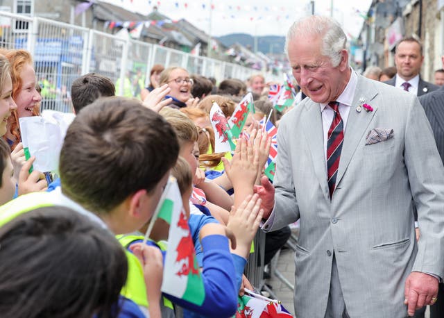 Royal visits for Wales Week