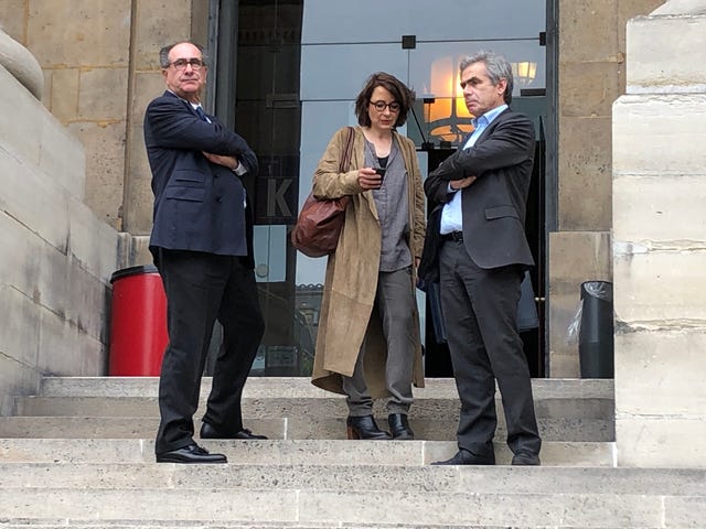 Pierre Baudey-Vignaud with his lawyers