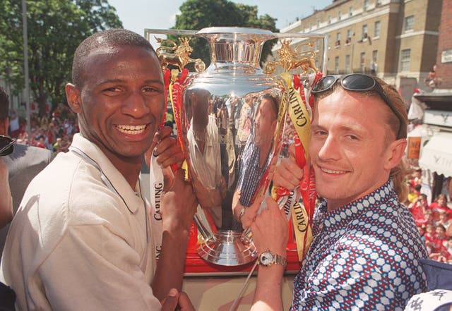 Arsenal bus Vieira/Petit FA Cup