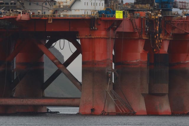 Oil rig