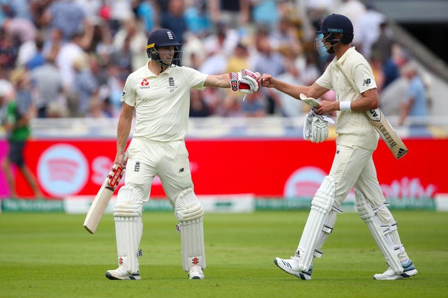 Chris Woakes and Stuart Broad