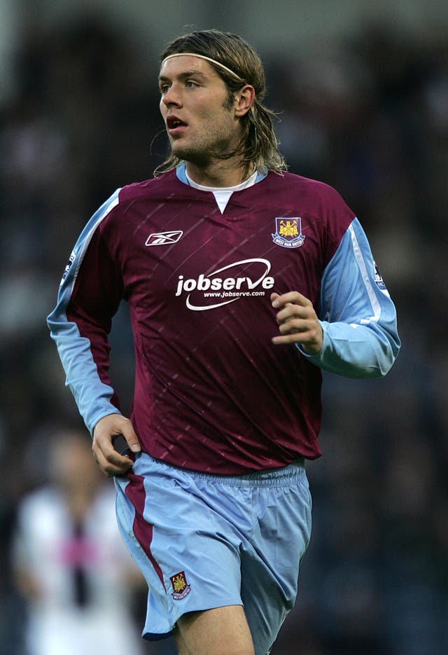 Scaloni played for West Ham in 2006