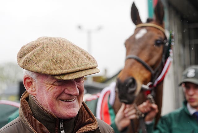 Willie Mullins with I Am Maximus 