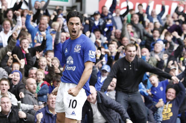 Mikel Arteta celebrates scoring for Everton