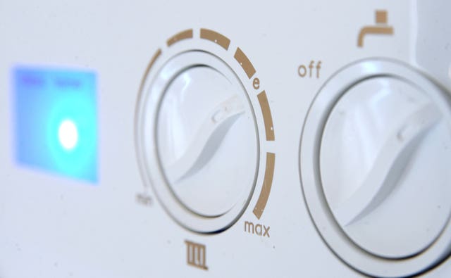 Set clear date for phasing out new gas boilers, MPs urge