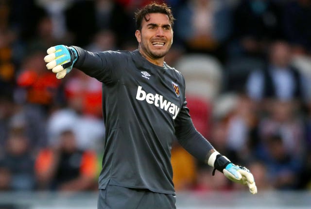 West Ham goalkeeper Roberto endured a torrid afternoon