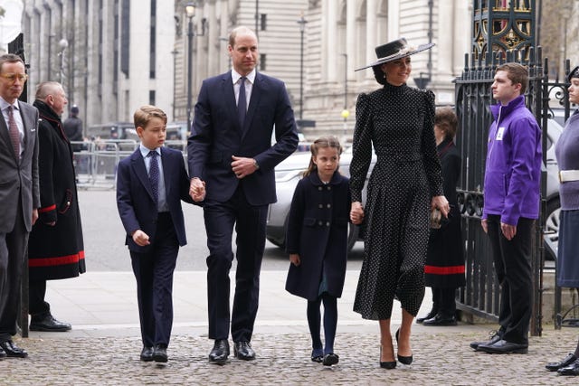 Royals arrive