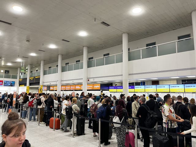 Queues at Gatwick