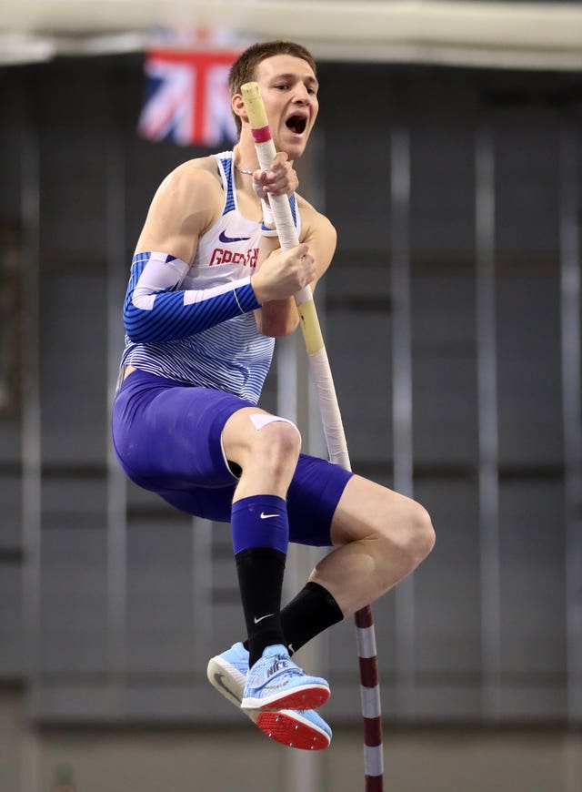 Tim Duckworth did enough in the pole vault to give himself a medal chance