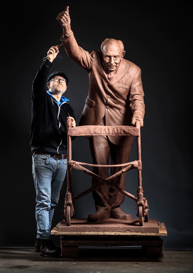 Captain Sir Tom Moore statue