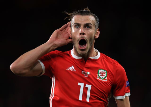 Ryan Giggs has seen little of Gareth Bale this season