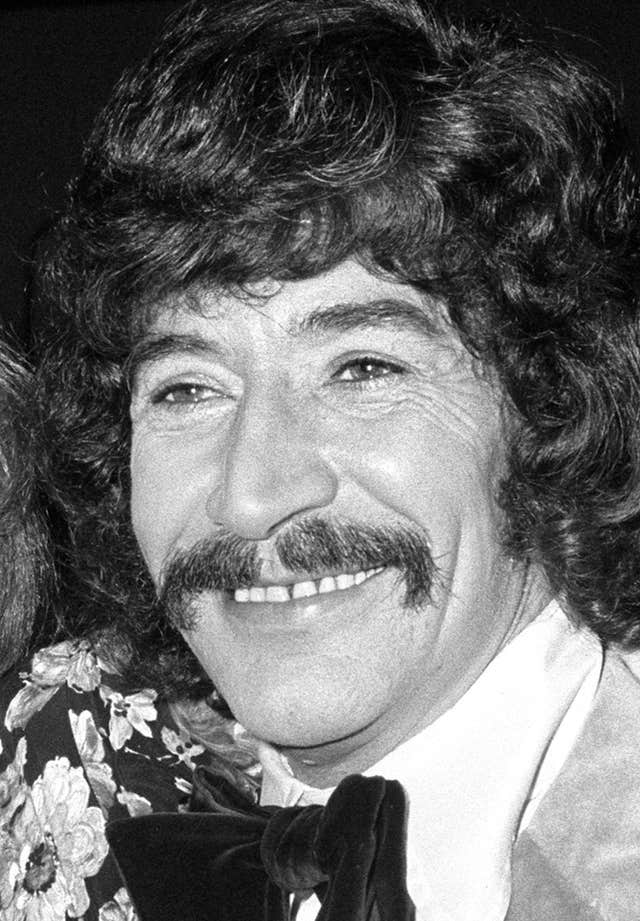 Peter Wyngarde dies