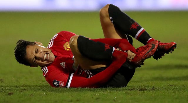 Jose Mourinho hails toughness of debutant Alexis Sanchez