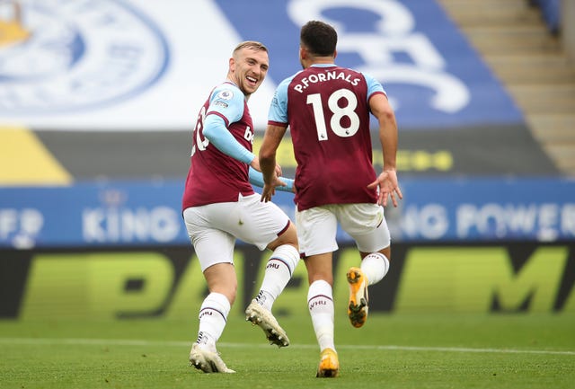 West Ham's Jarrod Bowen, left, and Pablo Fornals