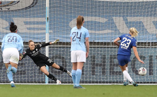 Pernille Harder scores from the penalty spot