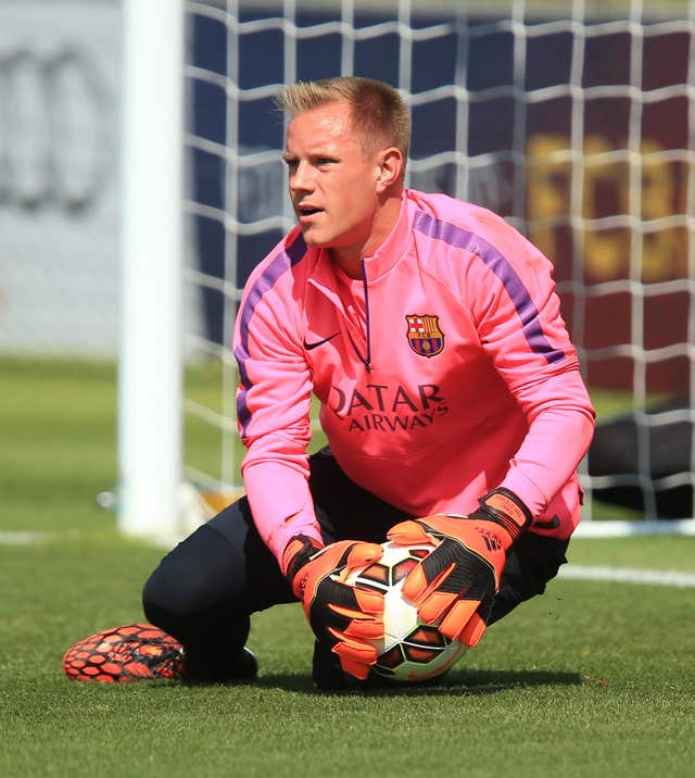 Marc-Andre ter Stegen made a late penalty save as Barcelona beat Sevilla in the Supercopa.