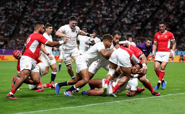 England laboured to victory over Tonga