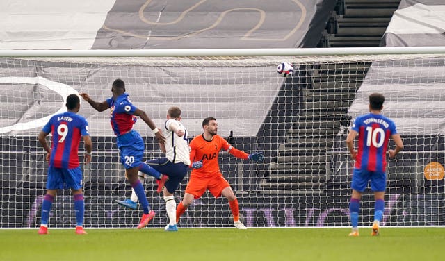 Harry Kane and Gareth Bale at the double as Tottenham hit four past Palace