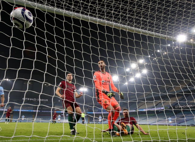 Leander Dendoncker''s own goal opened the scoring