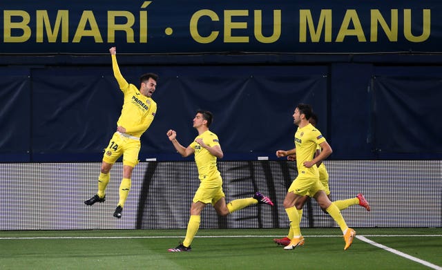 Manuel Trigueros, left, celebrates after scoring Villarreal''s opener