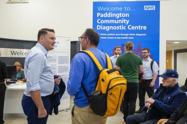 The Health Secretary in the reception of the diagnostic centre