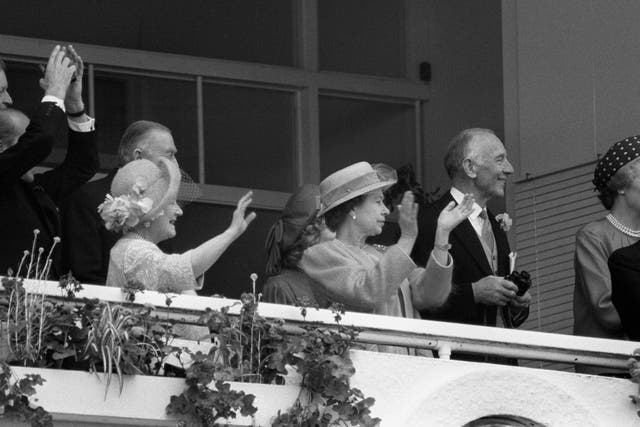 The Queen and the Queen Mother applaud Slip Anchor winning the Derby with Steve Cauthen in the saddle