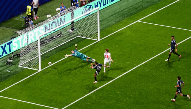 England’s Anthony Gordon scoring the opening goal