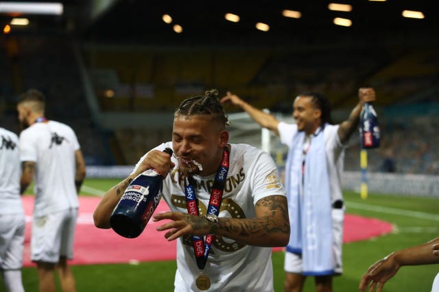 Kalvin Phillips fever forces former club Wortley to launch new women’s team PLZ Soccer Kalvin Phillips fever forces former club Wortley to launch new women’s team PLZ Soccer