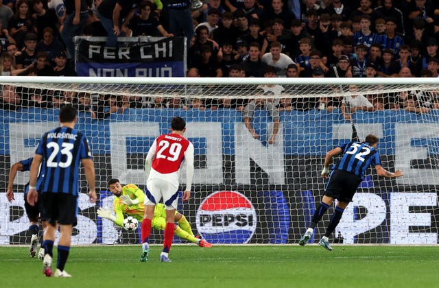 David Raya saves a penalty