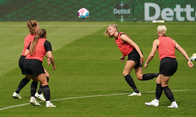 Leah Williamson enjoys herself in training