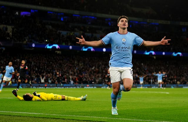 Julian Alvarez celebrates giving Manchester City the lead