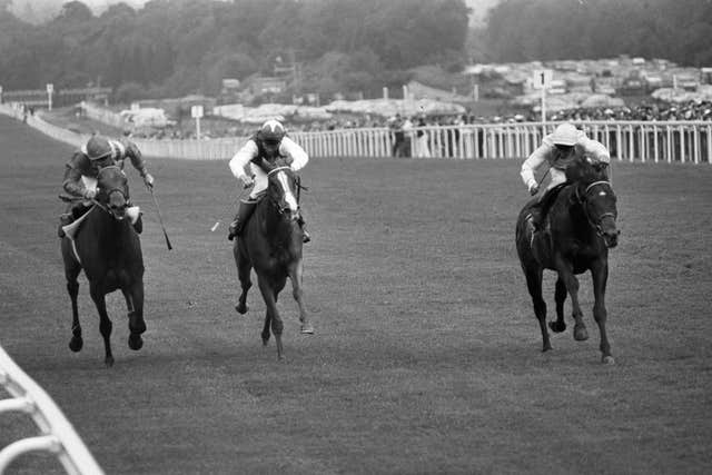 Bob Back and Bruce Raymond (right) beat Pebbles and Commanche Run at Royal Ascot