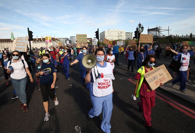 NHS workers march from St Thomas’ Hospital to Downing Street