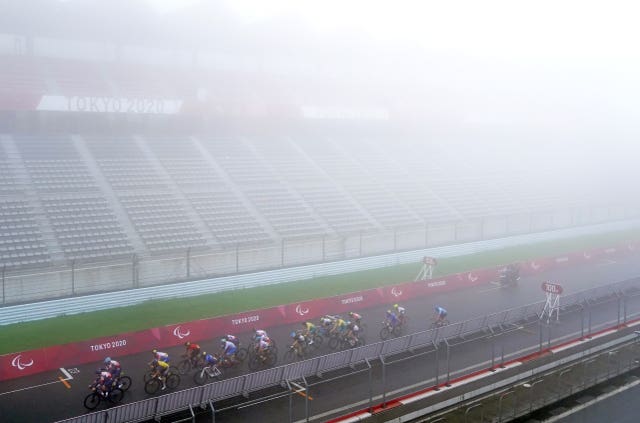 Poor visibility for the riders during the men's C1-3 road race