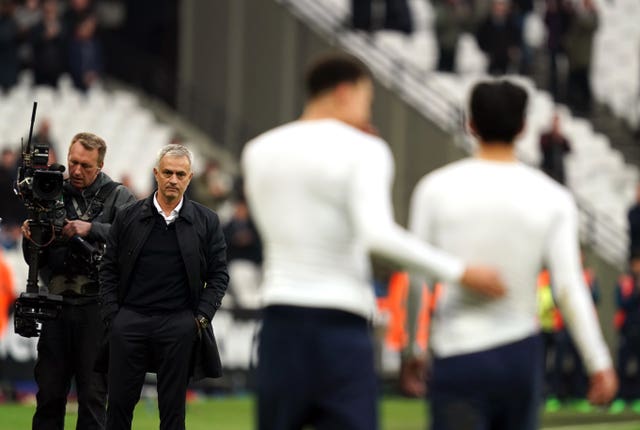 Mourinho waited for all of his players