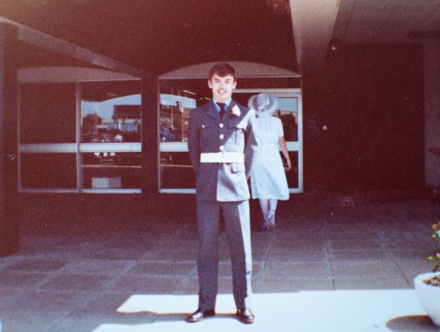 Simon Hinchley-Robson