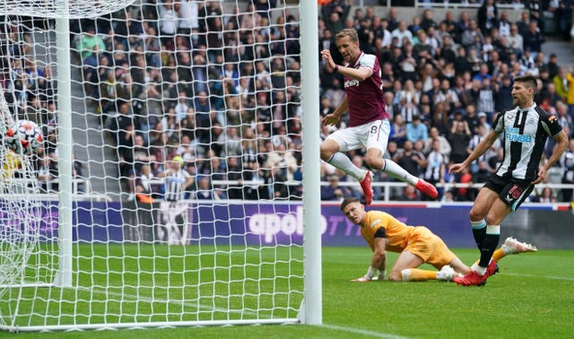 Tomas Soucek scores from the rebound of Michail Antonio's saved spot-kick