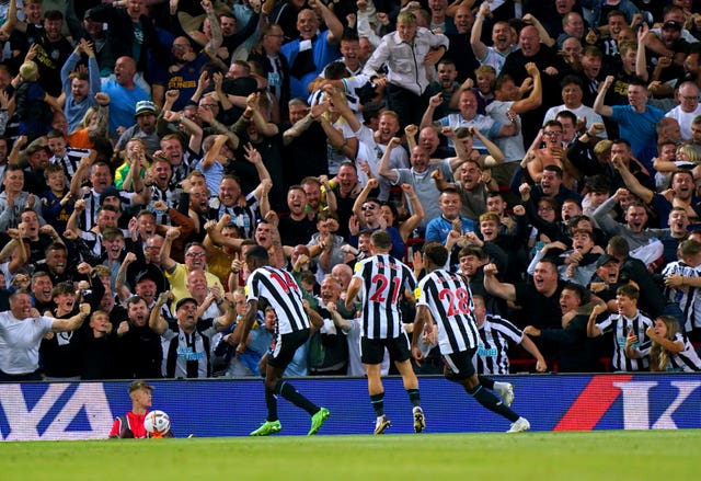 Alexander Isak celebrates