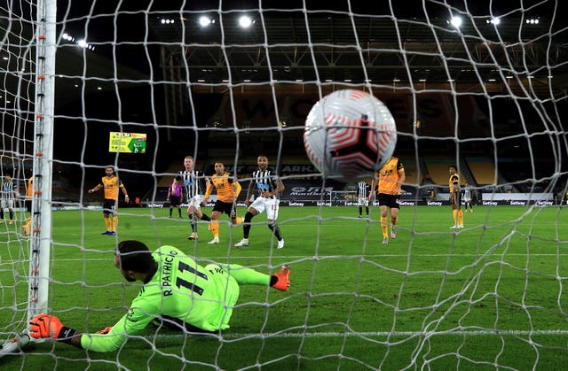 Jacob Murphy''s free-kick beats Wolves goalkeeper Rui Patricio