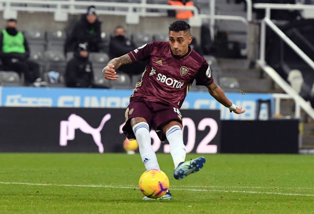 Leeds end losing streak and inflict further misery on Newcastle PLZ Soccer Leeds end losing streak and inflict further misery on Newcastle PLZ Soccer