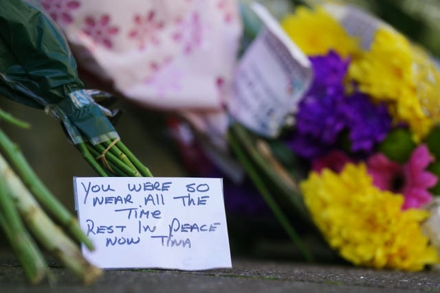 Flowers and handwritten messages
