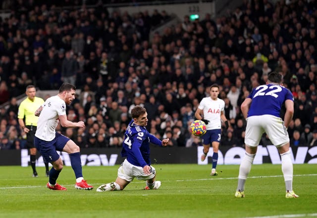 Antonio Conte off the mark at Spurs in Premier League after edging past Leeds