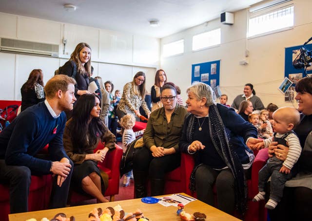The Sussexes in the centre