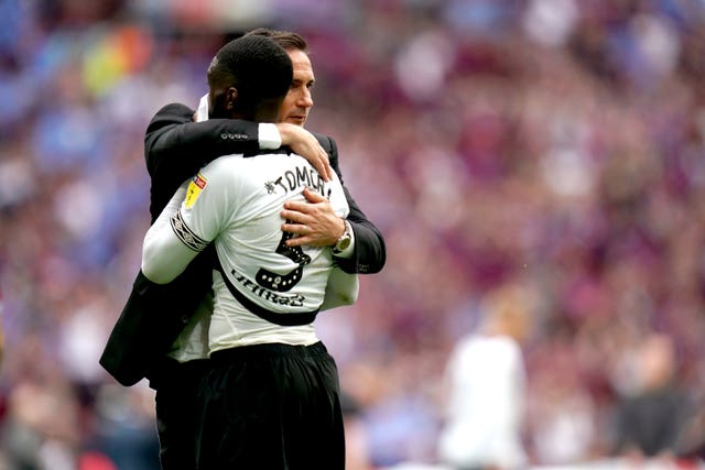 Lampard embraces Fikayo Tomori after the final whistle