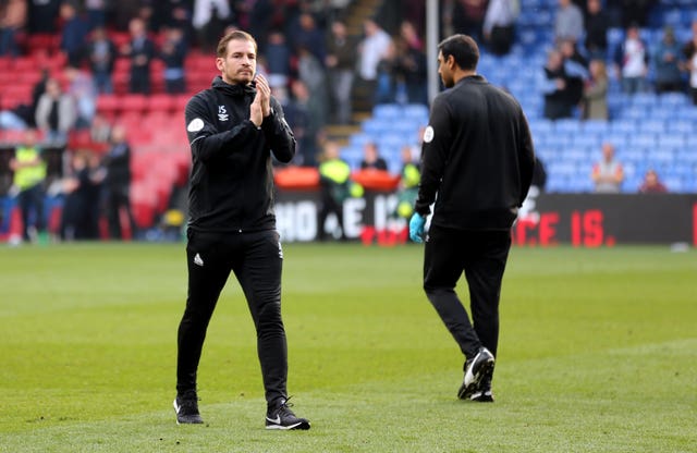 Then-manager Jan Siewert reacts to Huddersfield's relegation in 2019