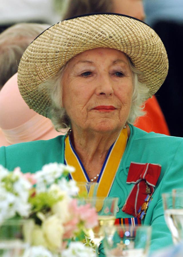 DAME VERA LYNN AT 90 World War II 60th Anniversary