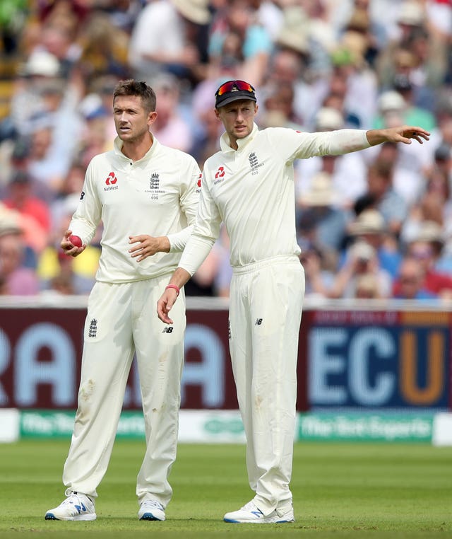 Root was reluctant to turn to Denly's leg spin