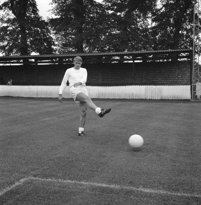 Roger Hunt in England training